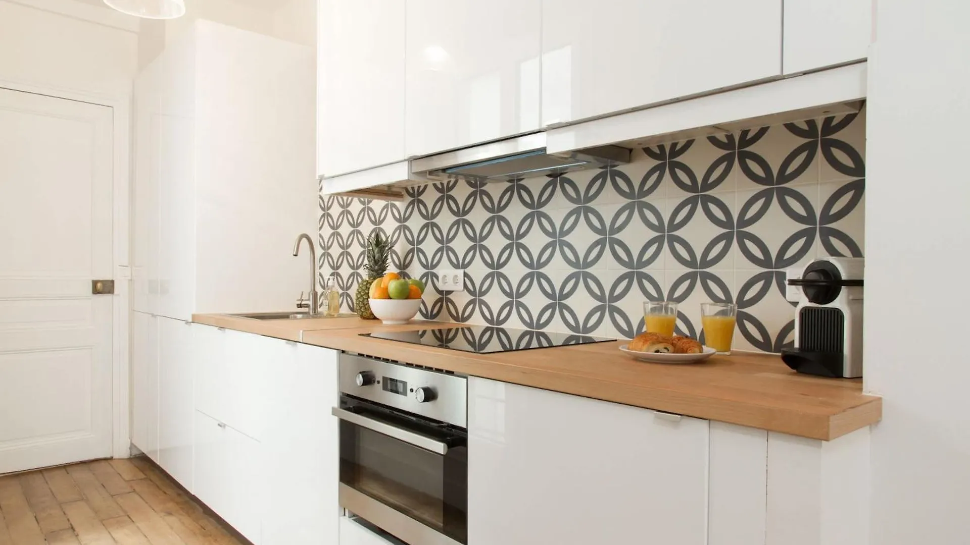 Palais Royal & Louvre - 1Br - Cityapartmentstay Paris 0*,  France