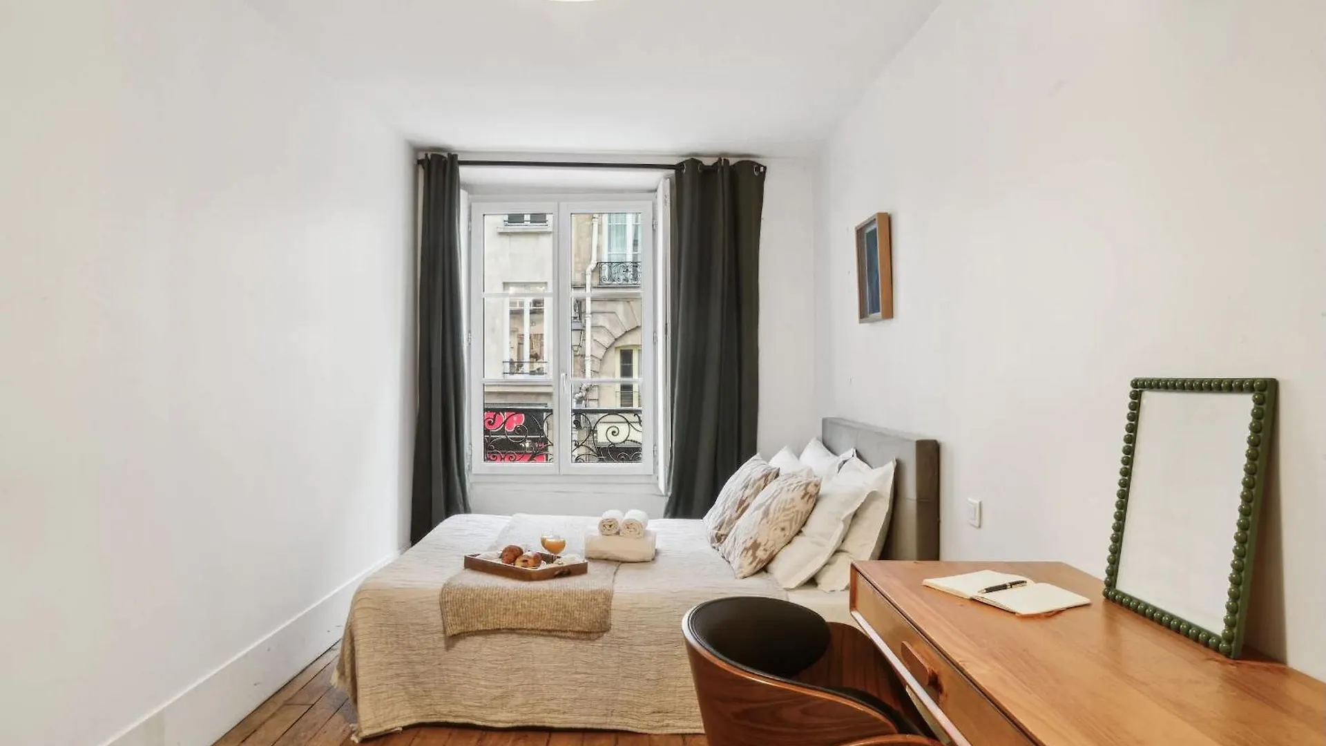 Palais Royal & Louvre - 1Br - Cityapartmentstay Paris Apartment